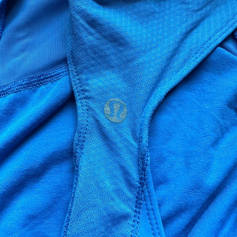 🌻 4/$25 Lululemon High Neck Zip Up Periwinkle Racerback Top w/Built In Bra - Picture 4 of 8